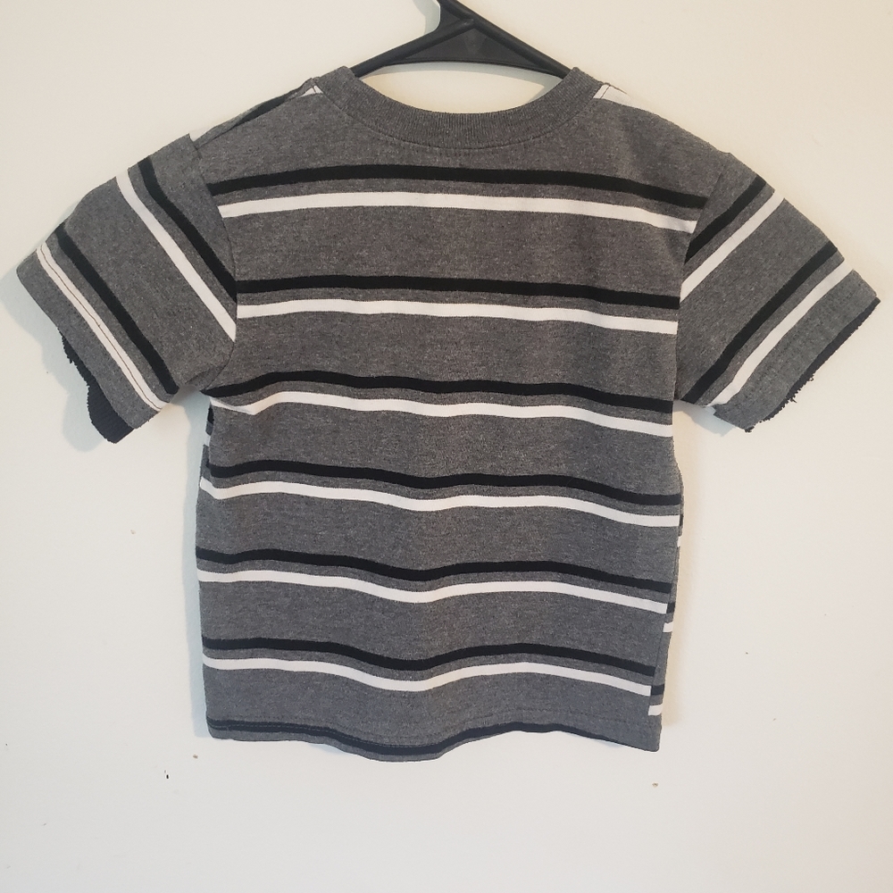 Shirt - Picture 3 of 7